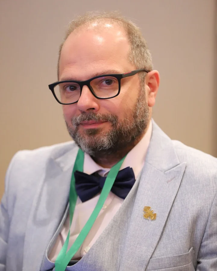 Portrait of Dr. Ahmad Sayasneh